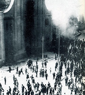 Iglesias Jesuitas Madrid ardiendo